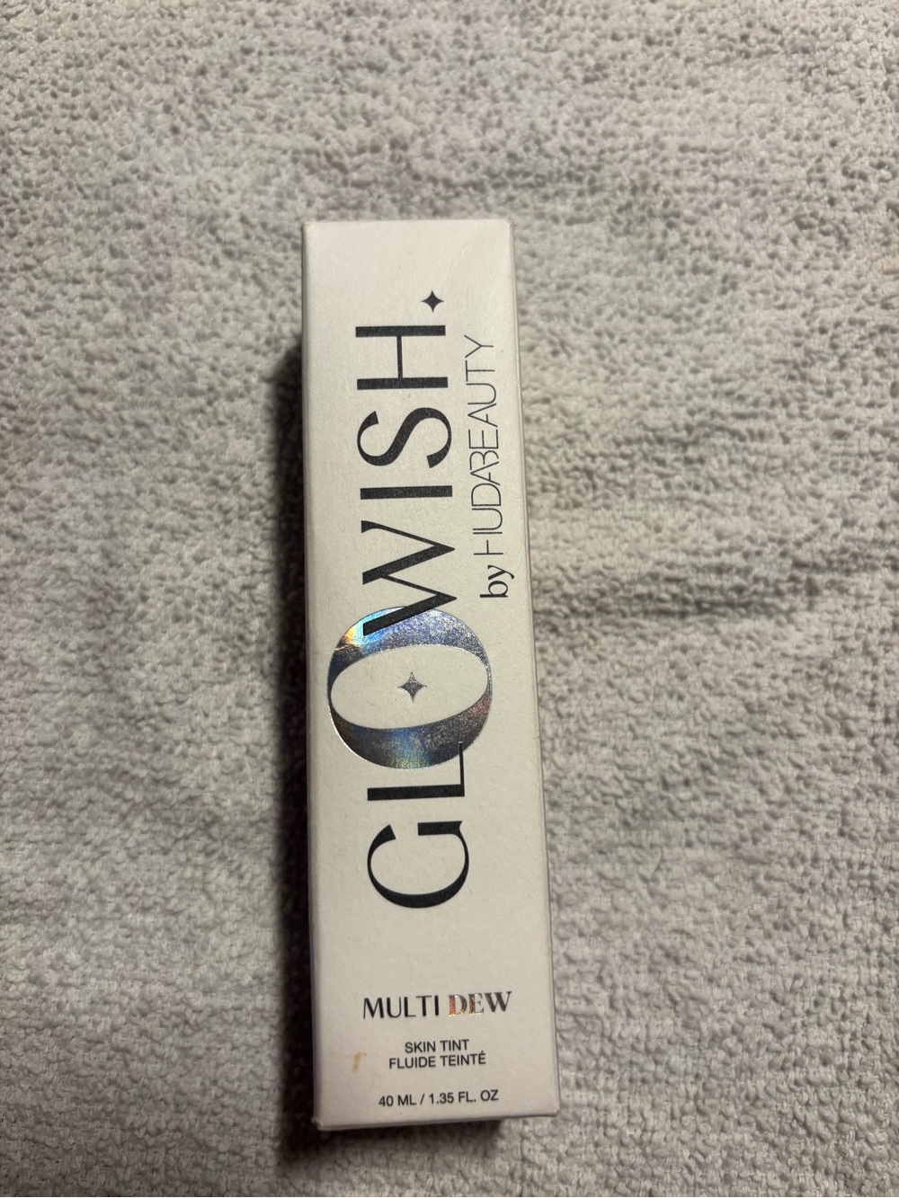 HUDA BEAUTY GLO WISH Multi Dew Skin Tint - White
